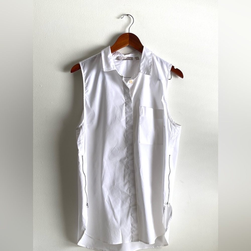 Athleta Women’s White Sleeveless Button Down Shirt Size L